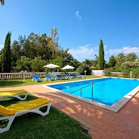 Alvor Sleeps 8 Pool Air Con Wifi Villa *