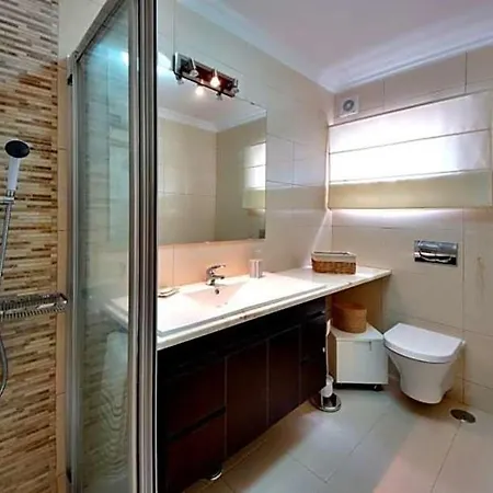Alvor Sleeps 8 Pool Air Con Wifi