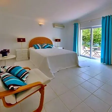 Alvor Sleeps 8 Pool Air Con Wifi Villa Portimão