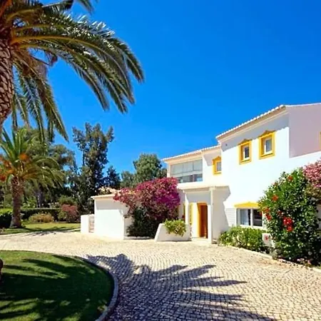 Alvor Sleeps 8 Pool Air Con Wifi Villa *