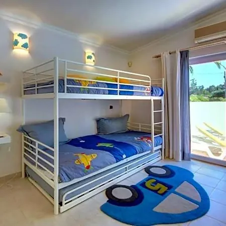 Alvor Sleeps 8 Pool Air Con Wifi *